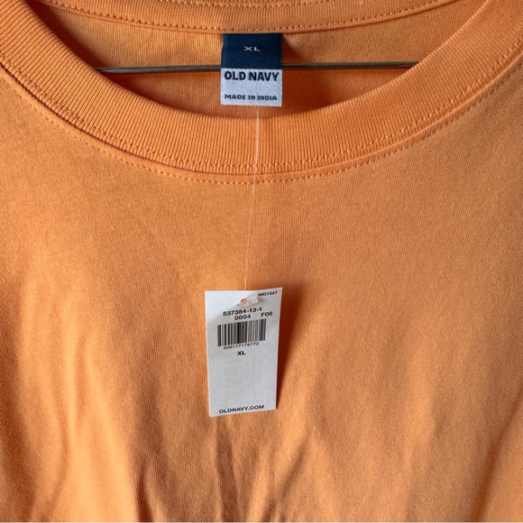 Old Navy Crewneck Tee - Picture 2 of 3